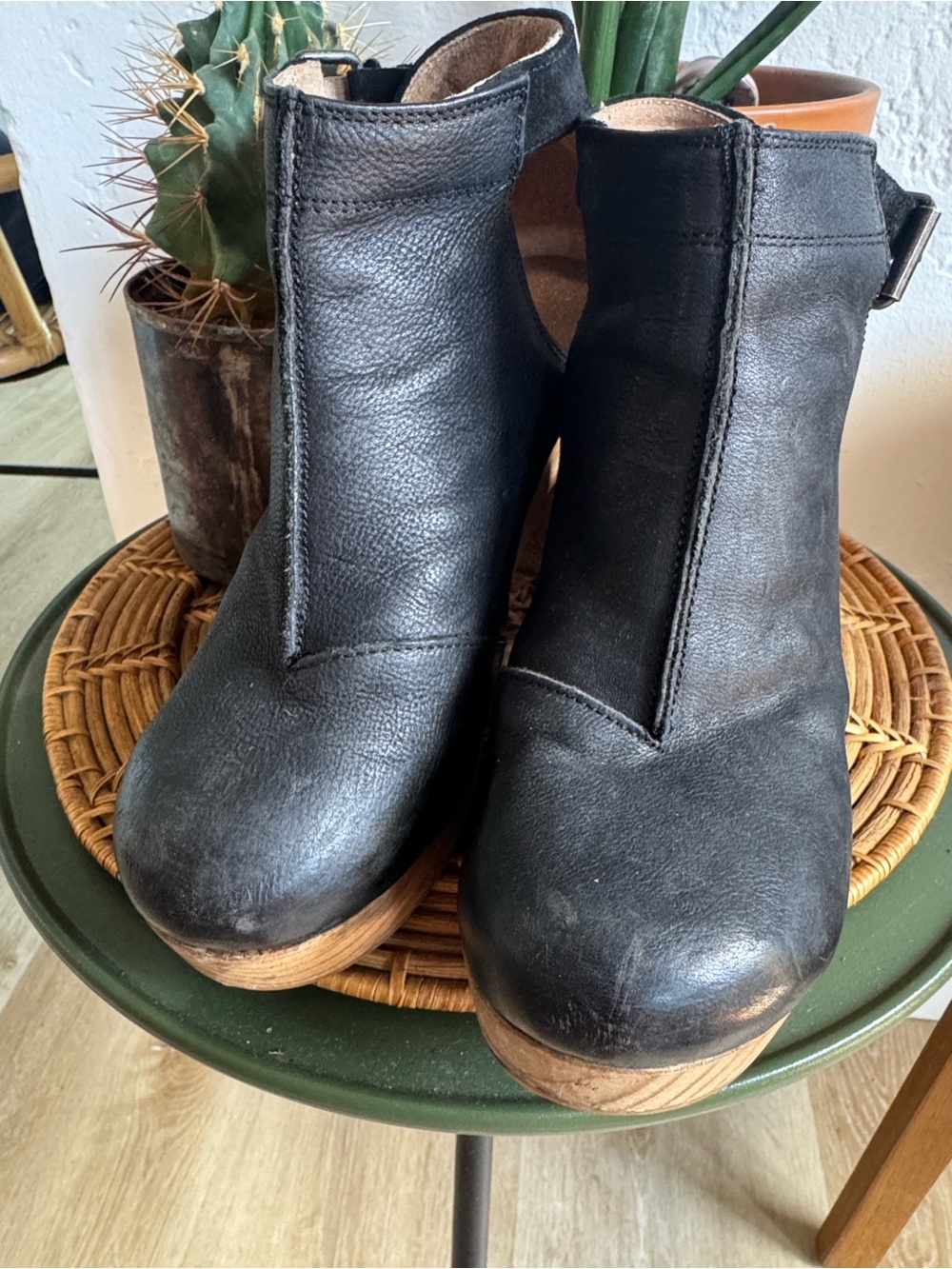 Free People Orchard Clog EUC - Picture 3 of 6